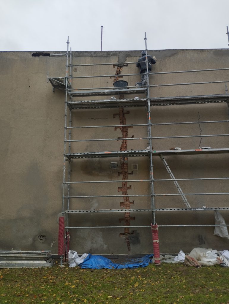 Réparation de fissures par agrafage