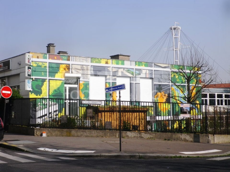 Préparation d’une façade pour fresque originale
