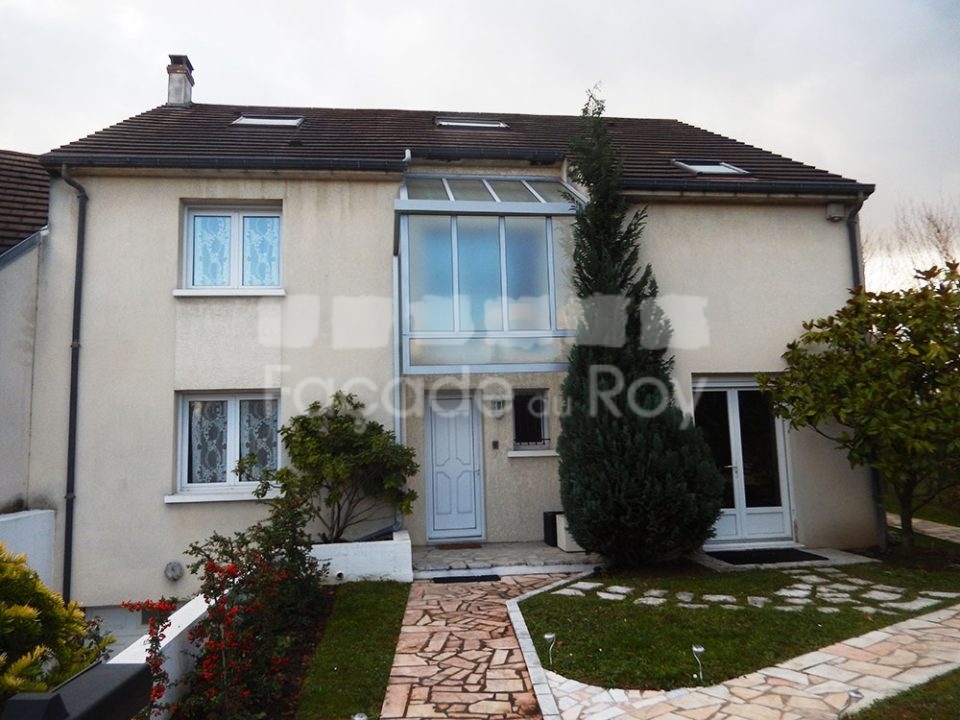 Façadier d'une maison à Nogent-sur-Marne, 94130, Val-de-Marne