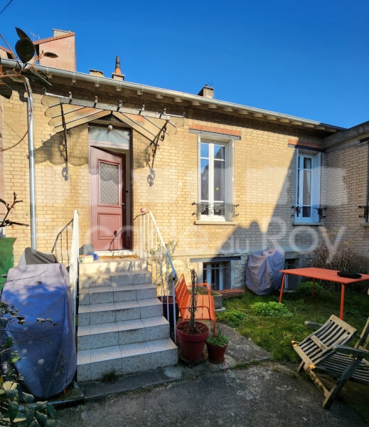 Façadier d'une maison à Créteil, 94000, Val-de-Marne